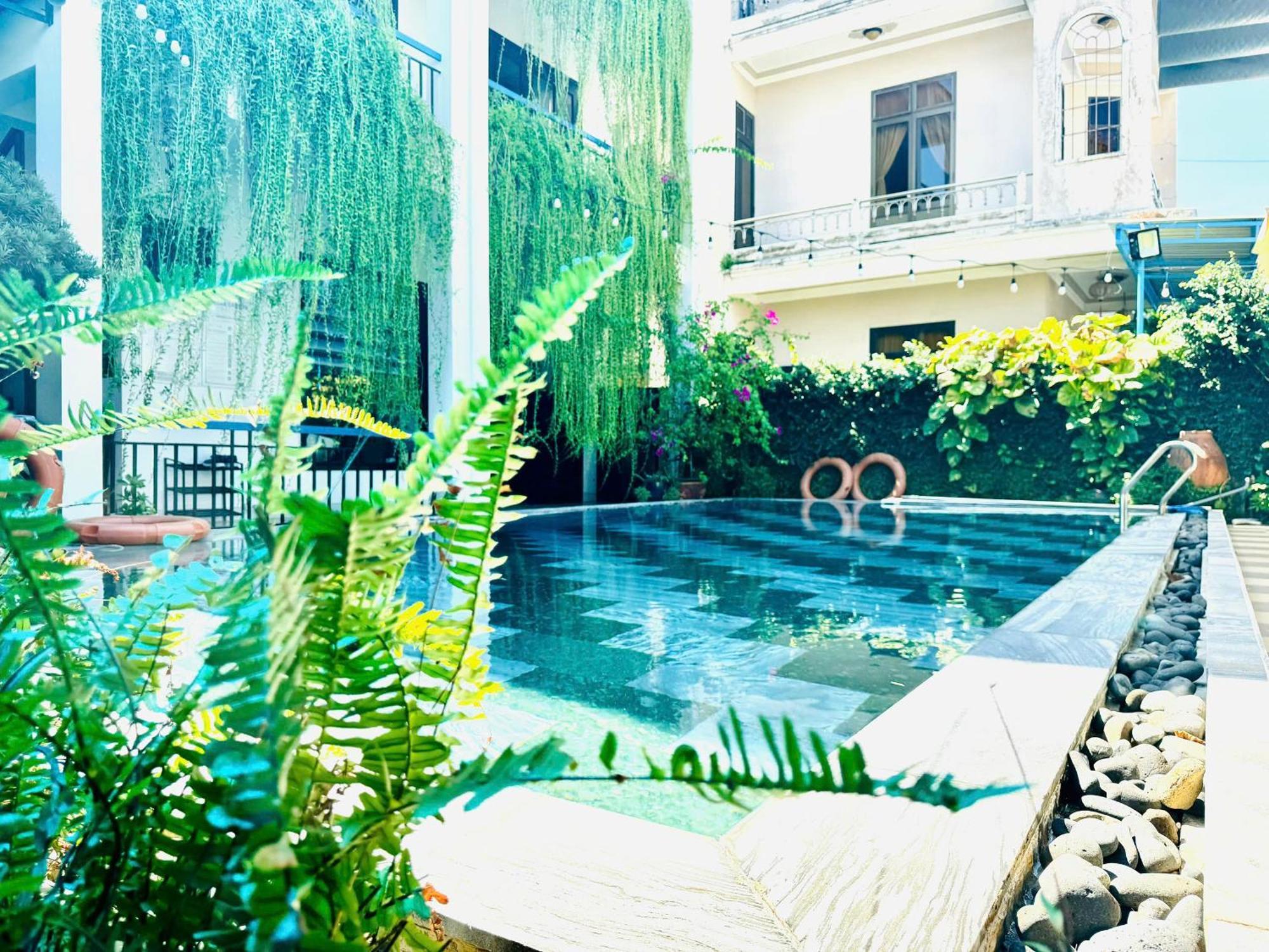 Relax Garden Boutique विला